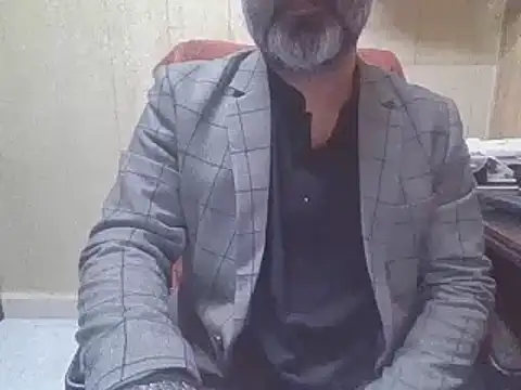 Snapshot of hairymaster95 chatting on 02/16/26, 03:49 hairymaster95 online show from 02/16/26, 03:49