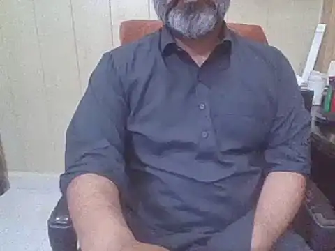Snapshot of hairymaster95 chatting on 07/18/26, 10:57 hairymaster95 online show from 07/18/26, 10:57