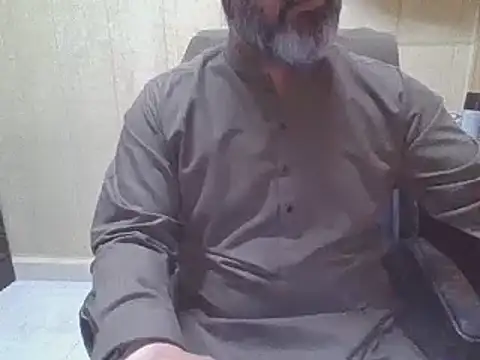 hairymaster95 online show from 11/21/25, 04:11