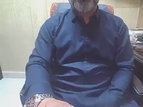 hairymaster95 online show from 04/18/26, 04:37