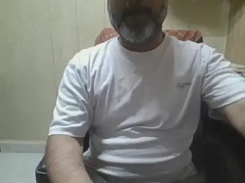 hairymaster95 online show from 05/17/26, 07:19