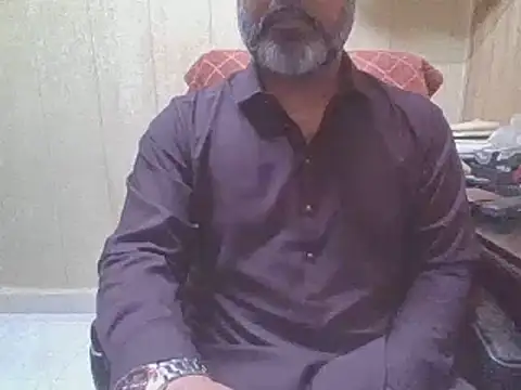 Snapshot of hairymaster95 chatting on 06/10/26, 04:03 hairymaster95 online show from 06/10/26, 04:03