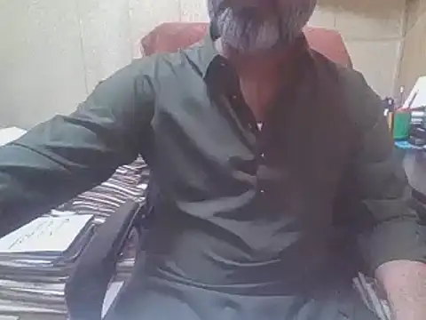 hairymaster95 online show from 11/07/25, 04:17