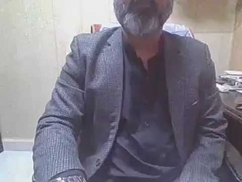 hairymaster95 online show from 12/19/25, 04:27