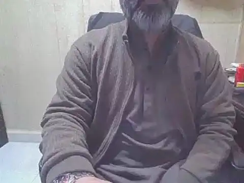 Snapshot of hairymaster95 chatting on 01/09/26, 04:19 hairymaster95 online show from 01/09/26, 04:19