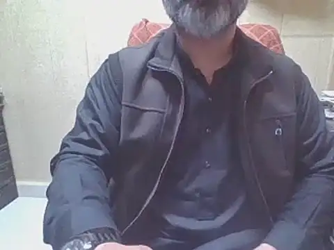 Snapshot of hairymaster95 chatting on 01/06/26, 04:27 hairymaster95 online show from 01/06/26, 04:27