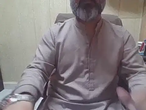 hairymaster95 online show from 11/23/25, 06:56