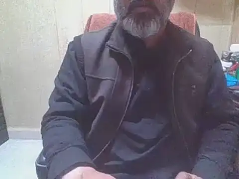 Snapshot of hairymaster95 chatting on 02/03/26, 09:03 hairymaster95 online show from 02/03/26, 09:03