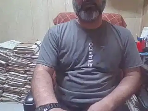 hairymaster95 online show from 10/19/25, 06:38