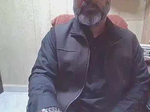 Snapshot of hairymaster95 chatting on 01/17/26, 04:16 hairymaster95 online show from 01/17/26, 04:16