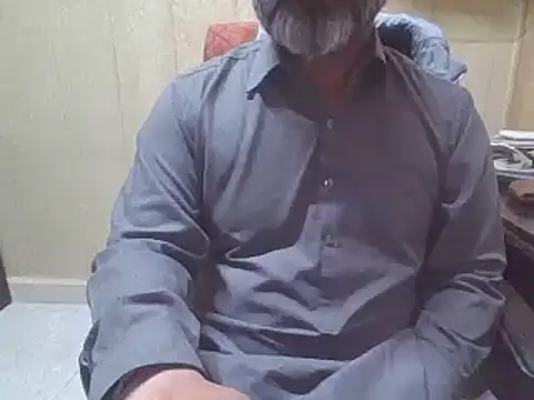 hairymaster95 online show from 12/03/25, 04:13