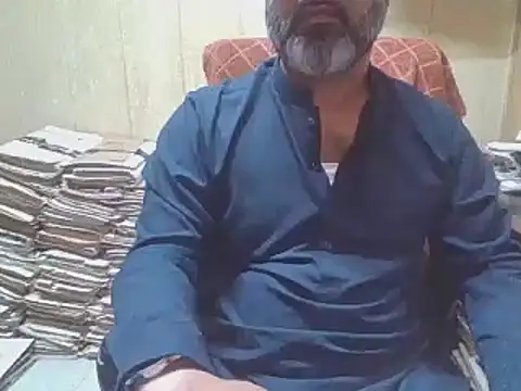 hairymaster95 online show from 10/28/25, 04:02