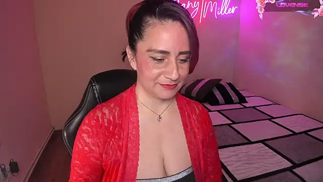 stefany miller77 online show from 03/06/25, 12:19