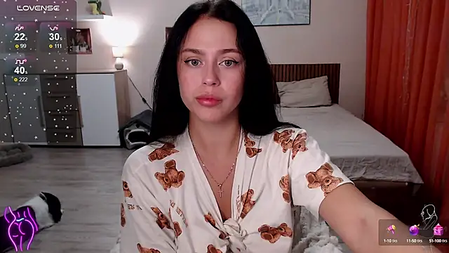 Megan Nilson online show from 10/09/25, 03:18