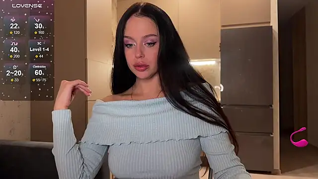 Megan Nilson online show from 04/11/26, 06:44