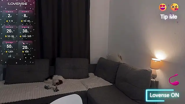 Megan Nilson online show from 11/26/25, 06:41