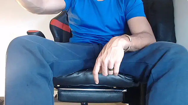 ErosFindomKing online show from 11/18/25, 08:56