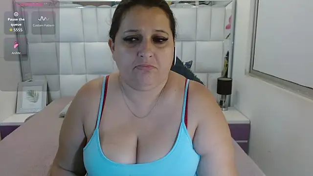 Kerly Doll online show from 05/16/26, 09:52