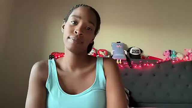 Snapshot of Cum2Charm chatting on 10/03/25, 12:58 Cum2Charm online show from 10/03/25, 12:58