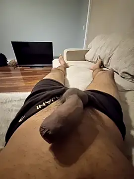 Snapshot of YourPersonall chatting on 03/27/26, 02:09 YourPersonall online show from 03/27/26, 02:09