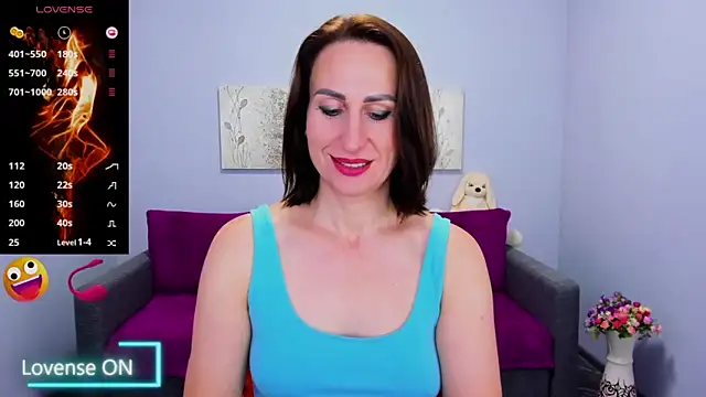 Nia Smithh online show from 10/24/25, 05:50