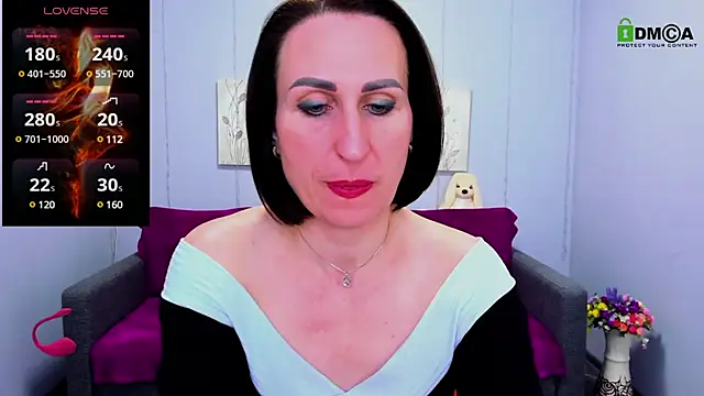 Snapshot of Nia_Smithh chatting on 03/06/25, 06:48 Nia Smithh online show from 03/06/25, 06:48