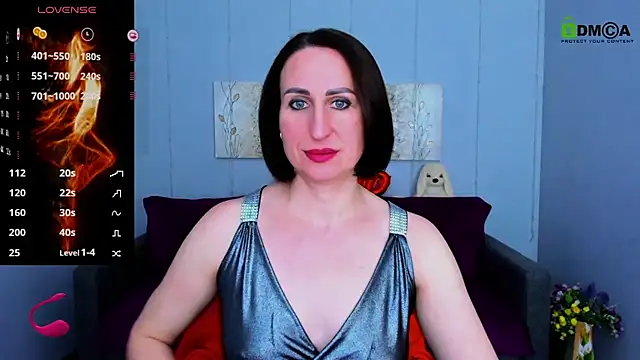 Snapshot of Nia_Smithh chatting on 02/28/25, 04:31 Nia Smithh online show from 02/28/25, 04:31