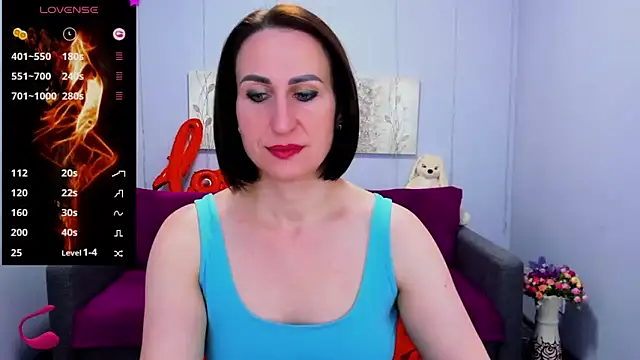 Snapshot of Nia_Smithh chatting on 03/20/25, 01:15 Nia Smithh online show from 03/20/25, 01:15