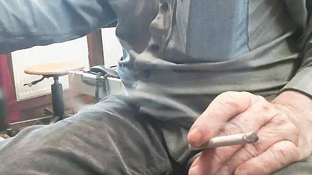 Snapshot of HaraldGermany chatting on 04/27/26, 05:22 HaraldGermany online show from 04/27/26, 05:22