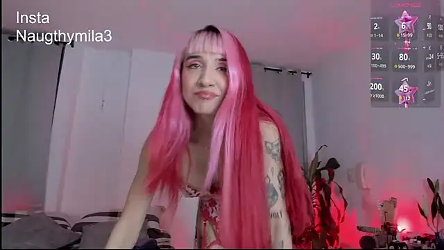 Snapshot of Sky_dominika_ chatting on 10/08/25, 01:18 Sky dominika online show from 10/08/25, 01:18