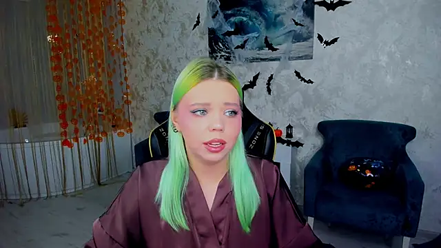 EnergyBunny 1 online show from 10/27/25, 06:42