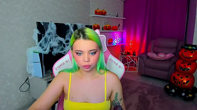 EnergyBunny 1 online show from 10/30/25, 05:10