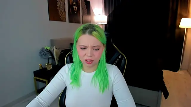 EnergyBunny 1 online show from 10/15/25, 07:33