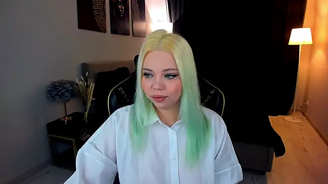 EnergyBunny 1 online show from 11/18/25, 07:39