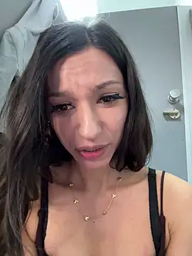  MiaQueen  online show from 03/20/26, 10:22