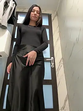  MiaQueen  online show from 04/01/26, 09:34