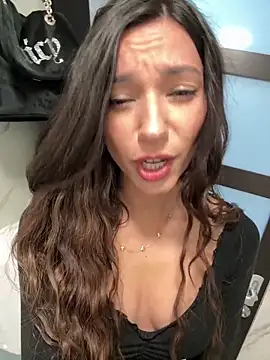  MiaQueen  online show from 04/05/26, 10:27