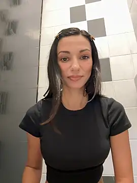  MiaQueen  online show from 10/09/25, 09:04