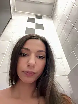  MiaQueen  online show from 12/01/25, 09:59