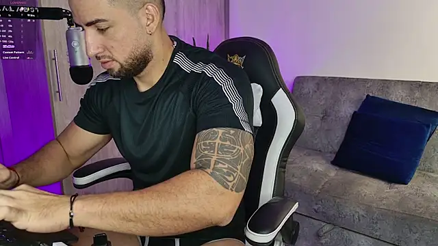 mr david cox online show from 02/13/25, 01:26