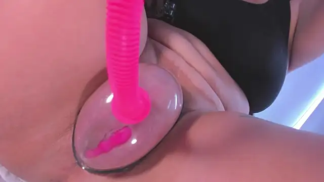 aniiee x online show from 11/23/25, 05:01