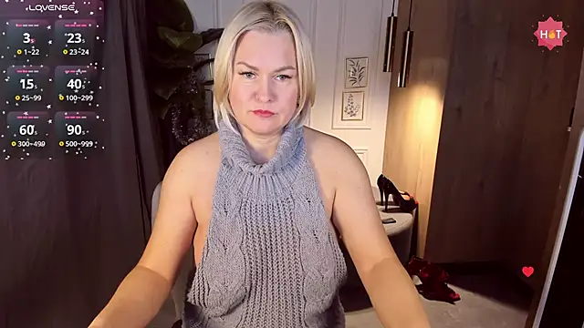 YolandaKiss online show from 01/12/26, 08:36