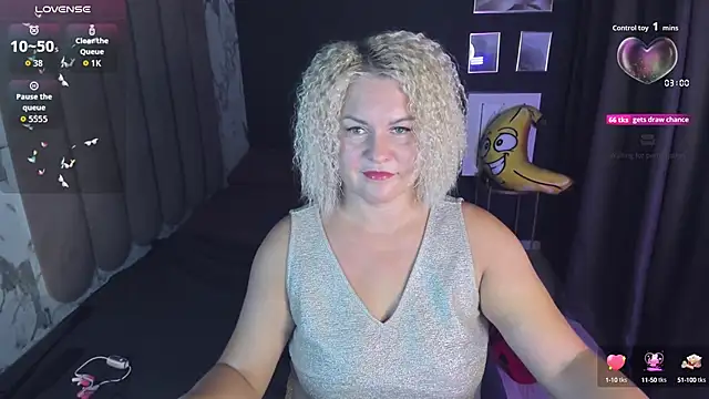 Snapshot of YolandaKiss chatting on 09/16/25, 05:08 YolandaKiss online show from 09/16/25, 05:08