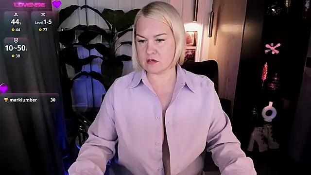 YolandaKiss online show from 05/29/26, 08:26