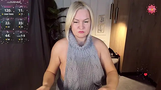 YolandaKiss online show from 01/11/26, 04:19