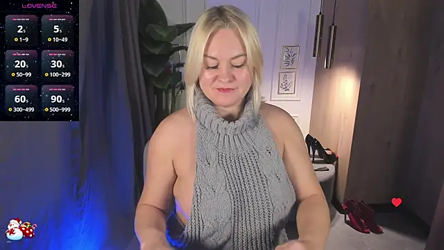 Snapshot of YolandaKiss chatting on 12/05/25, 07:55 YolandaKiss online show from 12/05/25, 07:55