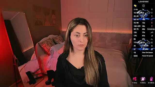 KylieMellow online show from 04/07/26, 01:46