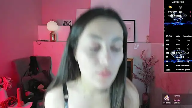 Snapshot of KylieMellow chatting on 11/13/25, 01:15 KylieMellow online show from 11/13/25, 01:15