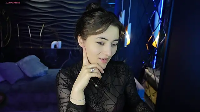 Snapshot of KylieMellow chatting on 03/15/25, 12:02 KylieMellow online show from 03/15/25, 12:02