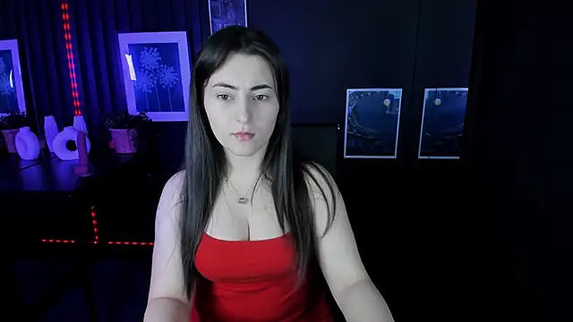 Snapshot of KylieMellow chatting on 03/16/25, 05:36 KylieMellow online show from 03/16/25, 05:36